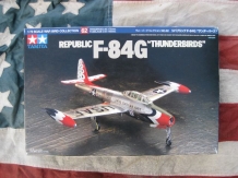 images/productimages/small/F-84G Thunderbirds Tamiya 1;72 nw. 001.jpg